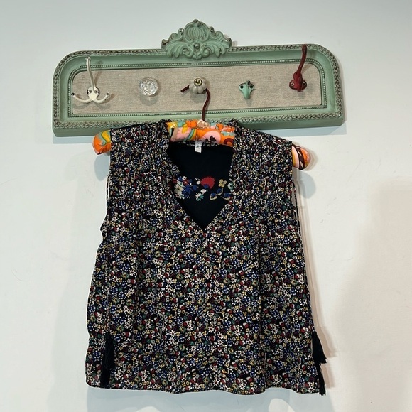 DEREK LAM 10 Crosby Top Womens 4 Sleeveless 100% Silk Floral Blouse Tassels tank - Picture 1 of 6